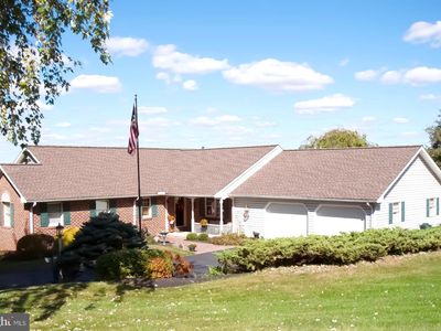 1145 Brownstone Rdg, New Holland, PA, 17557