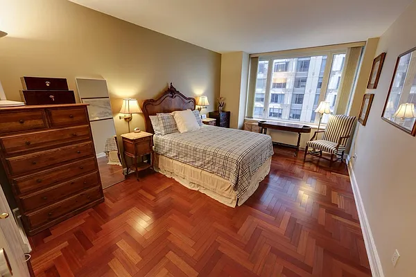 Sold by Real Direct | media 4