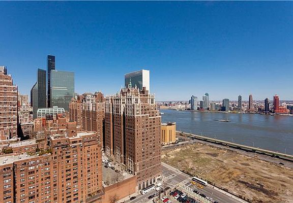 4th image of 330 E 39th St APT 24H
