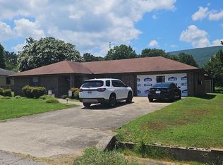 510 Hughes Dr, Poteau, OK 74953