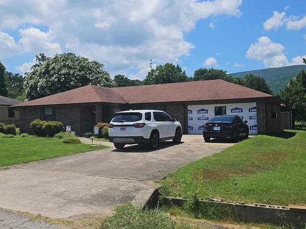 510 Hughes Dr, Poteau, OK 74953
