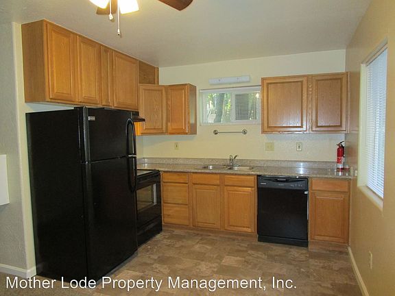 2nd image of 22771 Twain Harte Dr APT 4
