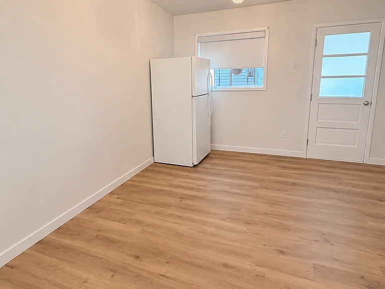 1330 Kapok St — Photo 5