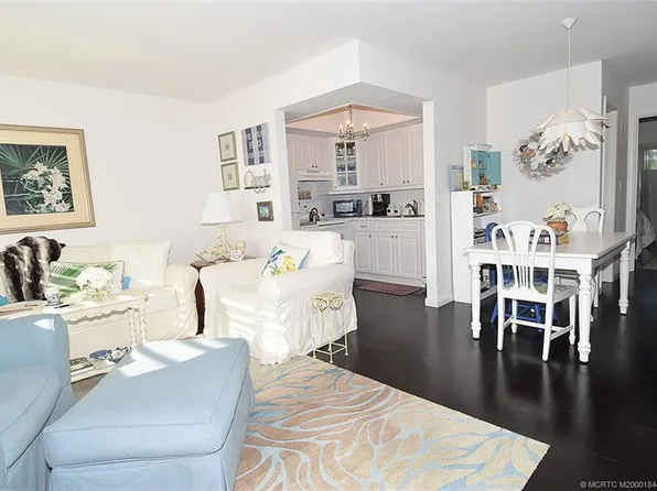 2929 SE Ocean Boulevard #L8, Stuart, FL 34996