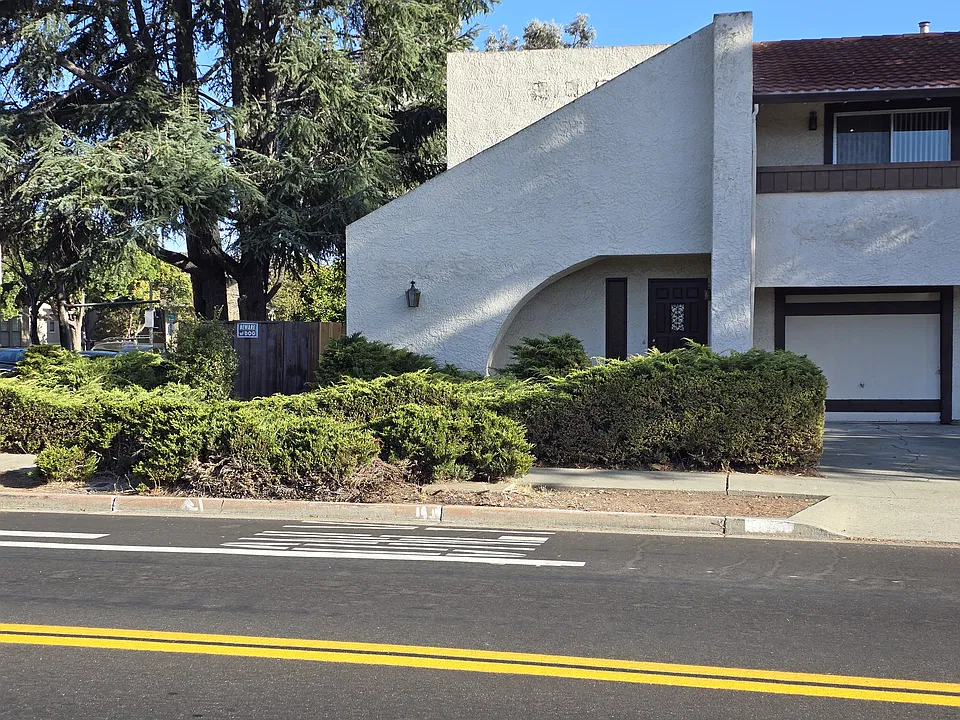 1177 W Washington Ave