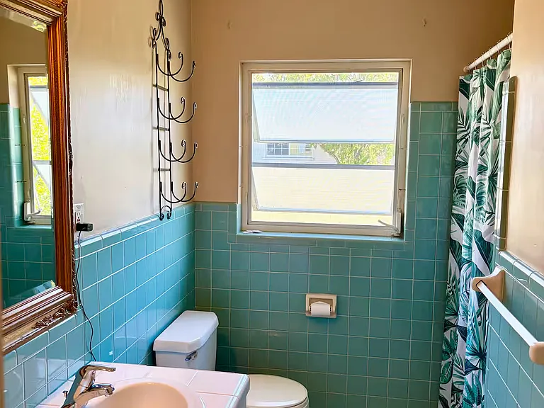 1818 Ridgewood St — Photo 19