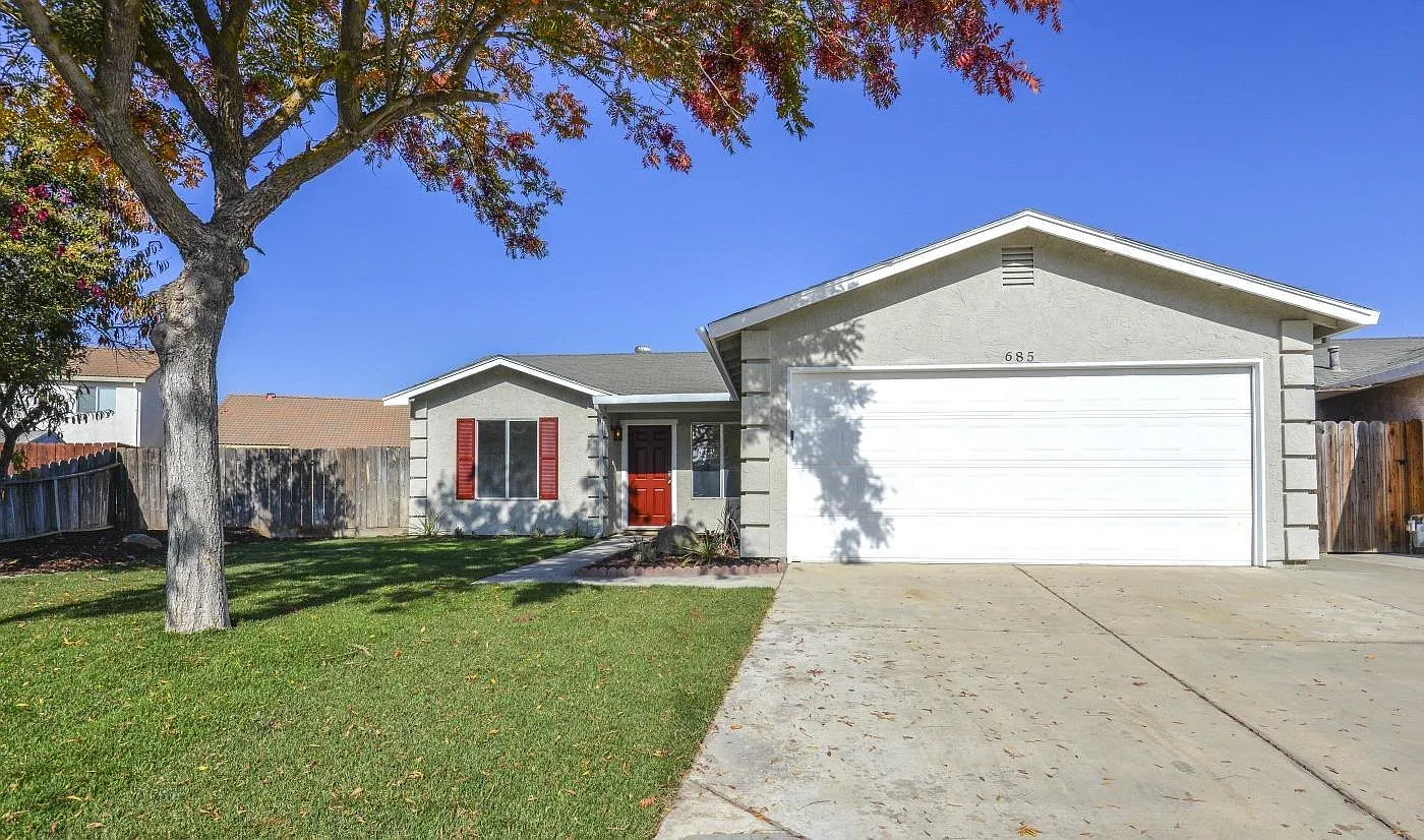 685 Pebble Beach Dr photo 1