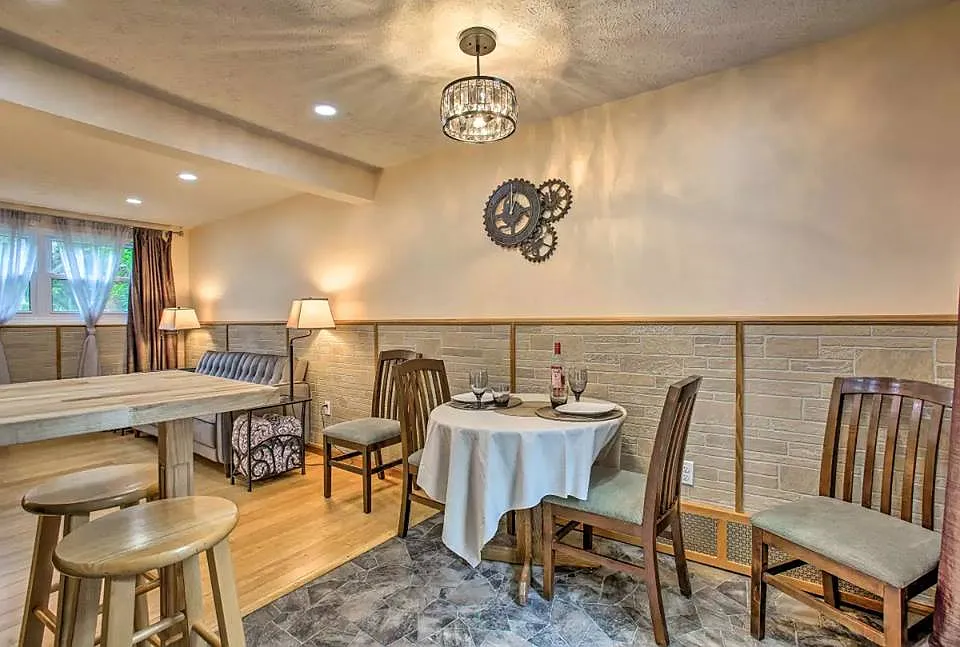 8982 Red Pine Dr — Photo 2