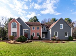 19 Haven Rd, Medfield, MA 02052
