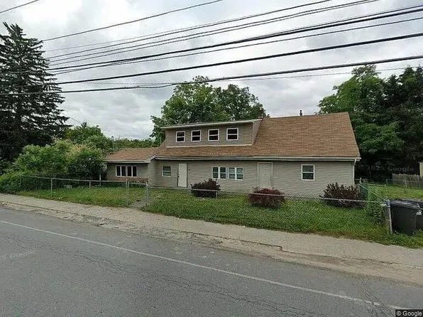 127 Main St #1, Bloomingburg, NY 12721