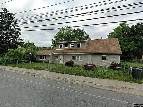 127 Main St #1 Photo 1