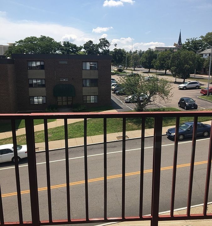 1st image of 100 Park Pl APT 308