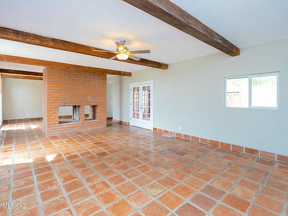 4th image of 4 Cochise Ln