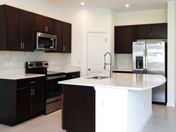 6262 Willowside Dr, Palmetto, FL