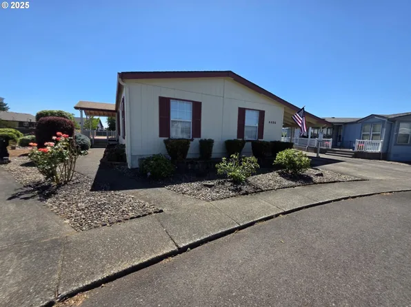 4406 Settlers Loop Space 120, Forest Grove, OR 97116
