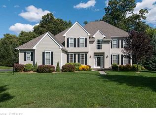 39 Buckingham Rd, Avon, CT 06001