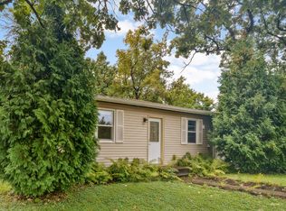 92 20th St, Newport, MN 55055