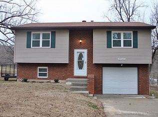 532 Vincent Park Dr, Cape Girardeau, MO 63701