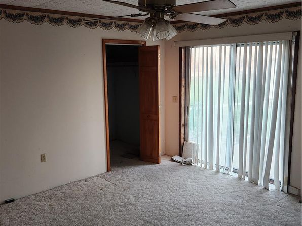 621 S Breckenridge Ave, Palmyra, MO 63461