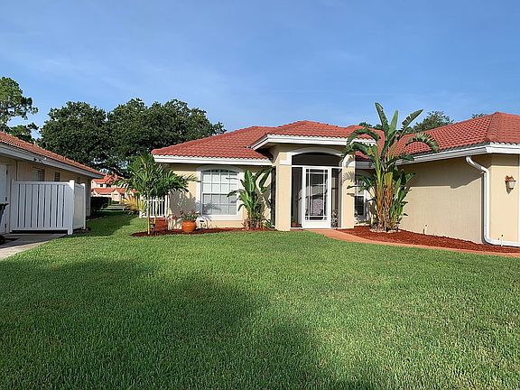2nd image of 114 Morning Glory Cir