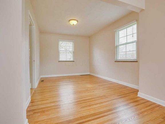 5th image of 1876 Northwest Blvd #1A