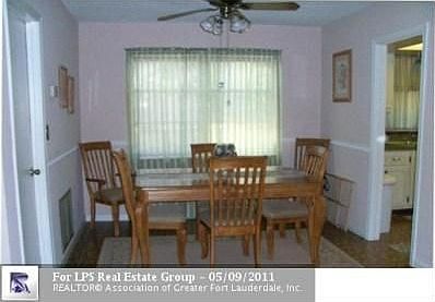 3rd image of 6901 SW 7th Pl