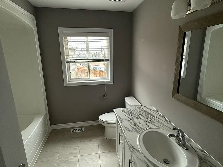96 Bethune Ave — Photo 28