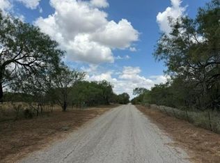1000 Baker Ranch Rd, Luling, TX 78648