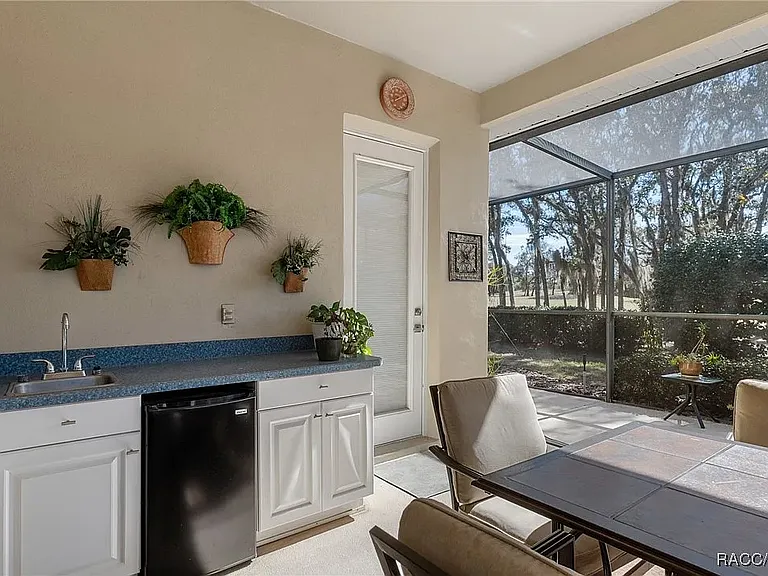 40 Deerwood Dr — Photo 24