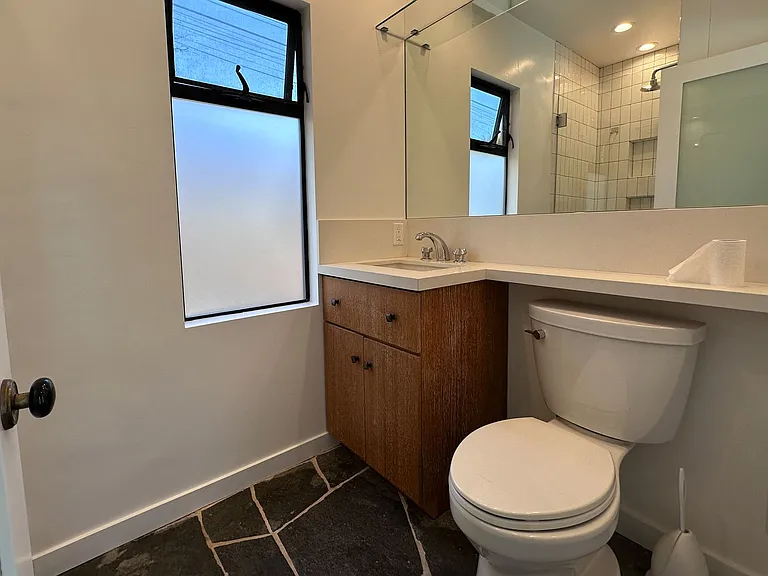 2211 Ashland Ave — Photo 35