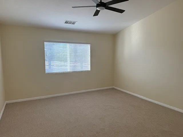 4 bed, 3074 sqft, $3,600 — Photo 4