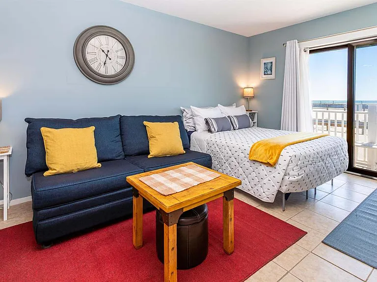 415 Ocean Blvd #103 — Photo 6