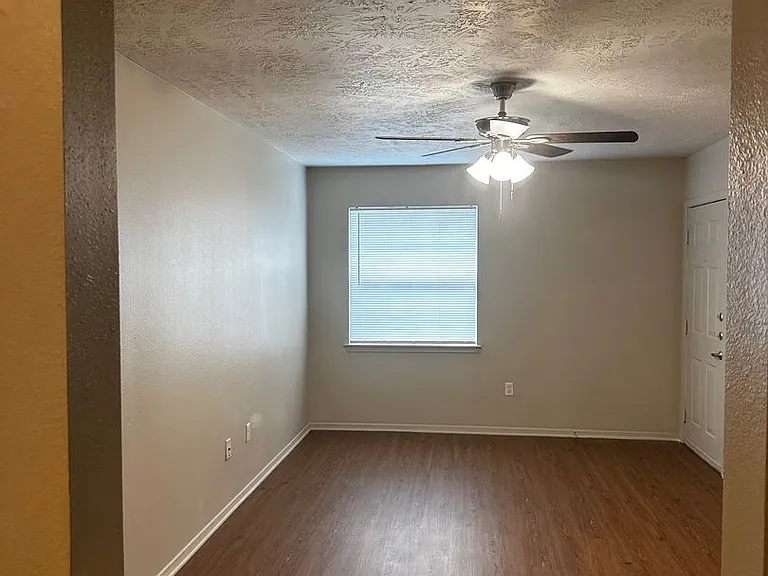 2526 Dartmouth St #111 — Photo 11