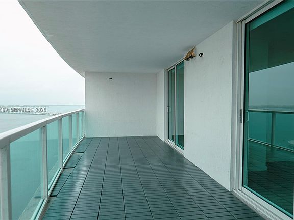 3rd image of 2101 Brickell Ave APT 2103