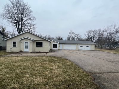 210 S Channel Dr, Round Lake Beach, IL, 60073