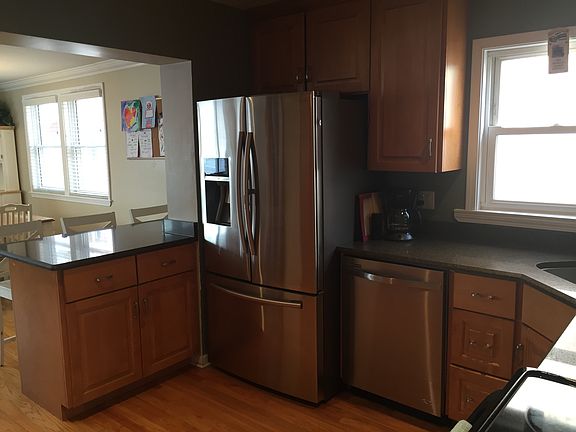 3rd image of 11238 S Campbell Ave
