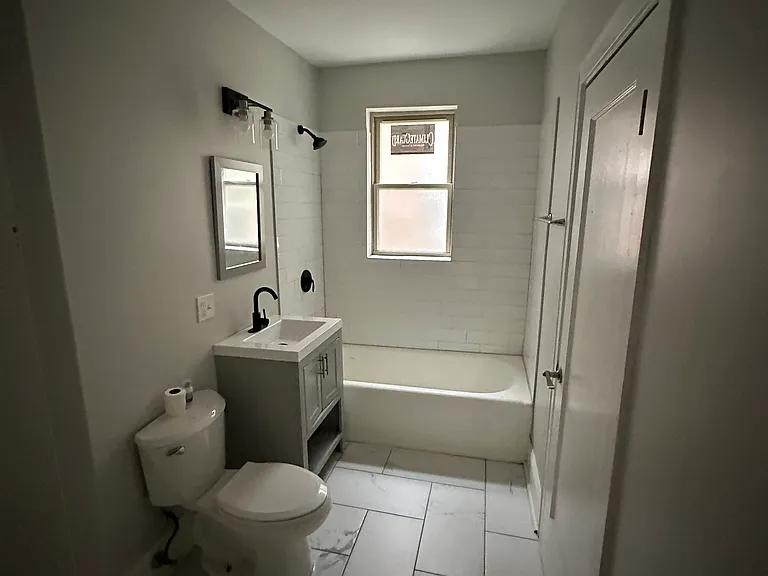 6904 S Wabash Ave #2 — Photo 7