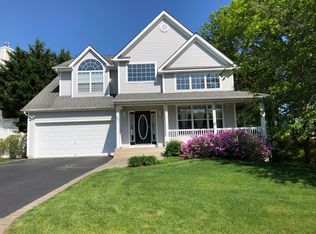 30 Shady View Xing, Manorville, NY 11949