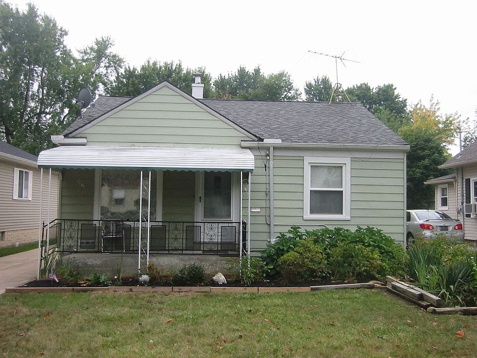 5972 Oakville Rd.