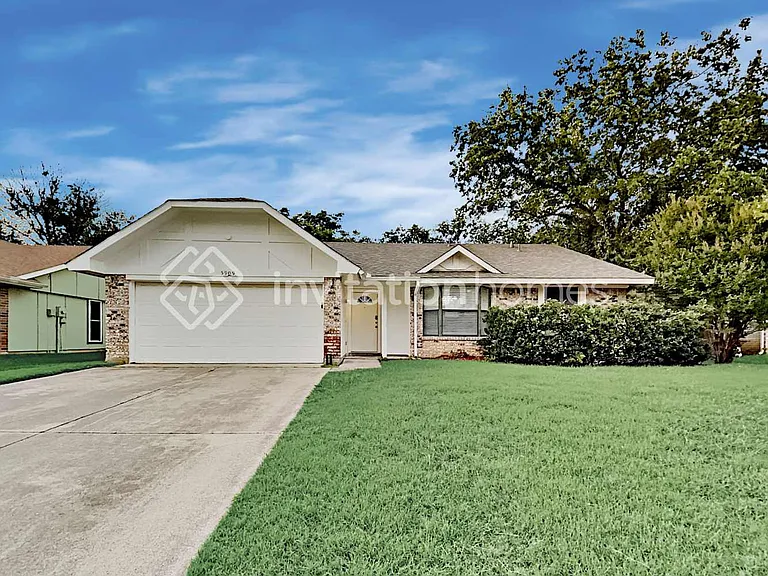 5909 Cimarron Trl — Photo 1