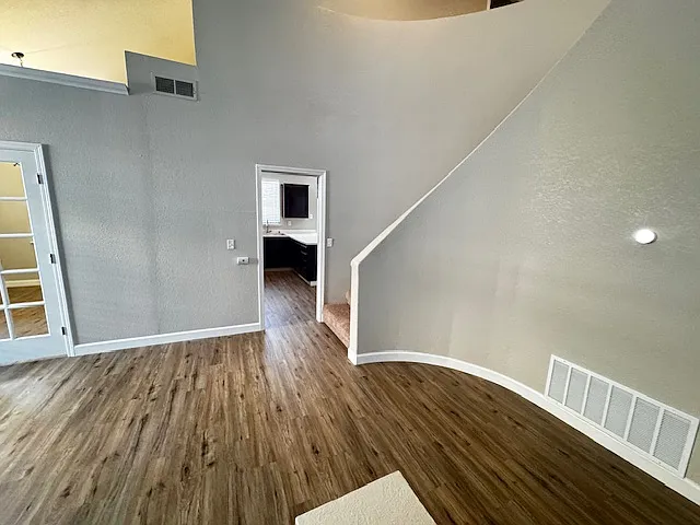 625 Roscommon Pl — Photo 26