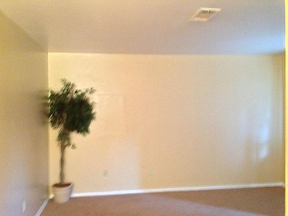 LIving room with new carpet.