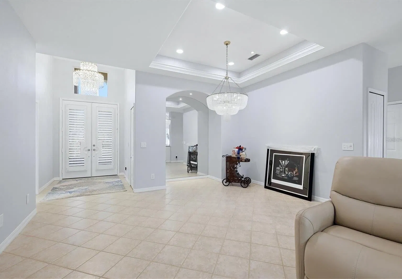 3 bed, 2016 sqft, $3,800 — Photo 3