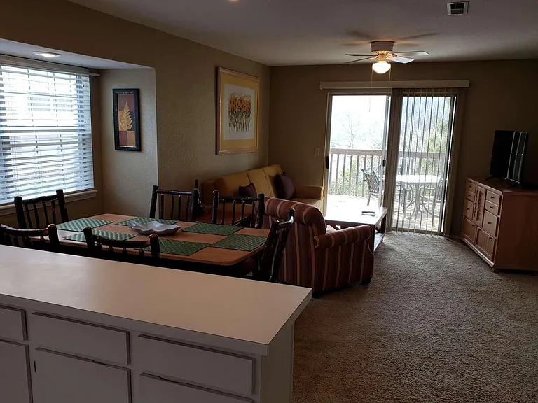 7 Woodpecker Ln #1 — Photo 2