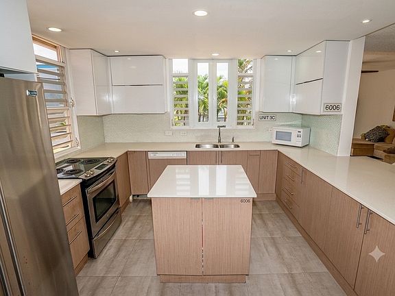 5th image of 8010 Via Del Palmar Ch10