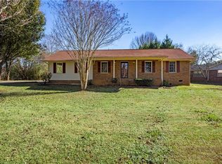 35 Carriage Trce SE, Cartersville, GA 30121