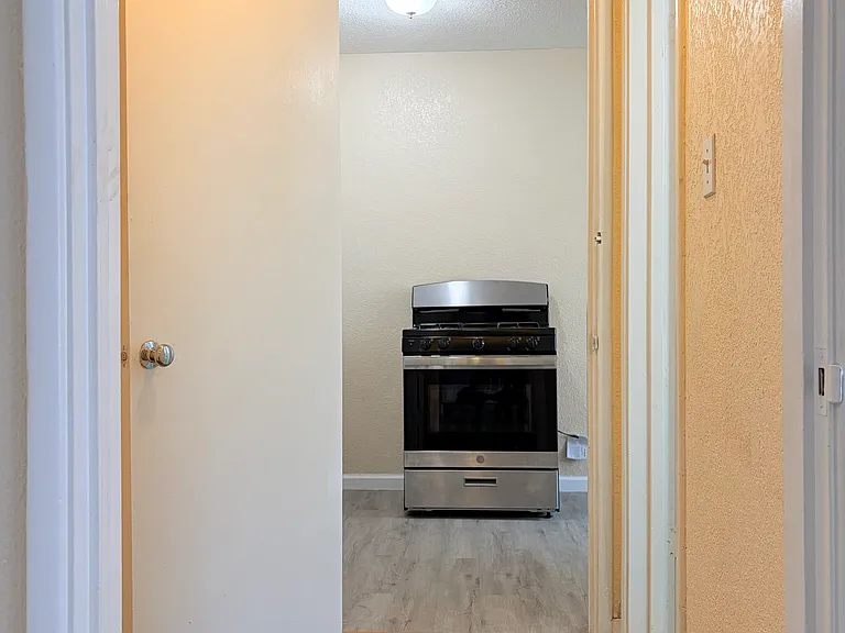 2511 N St #7 — Photo 12