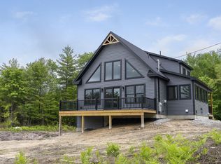 6 Dundee Ln, Bridgton, ME 04009