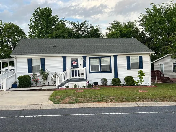 330 Elatia Cir, Concord, NC 28025