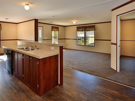 3rd image of 1320 Hand Ave Lot 17